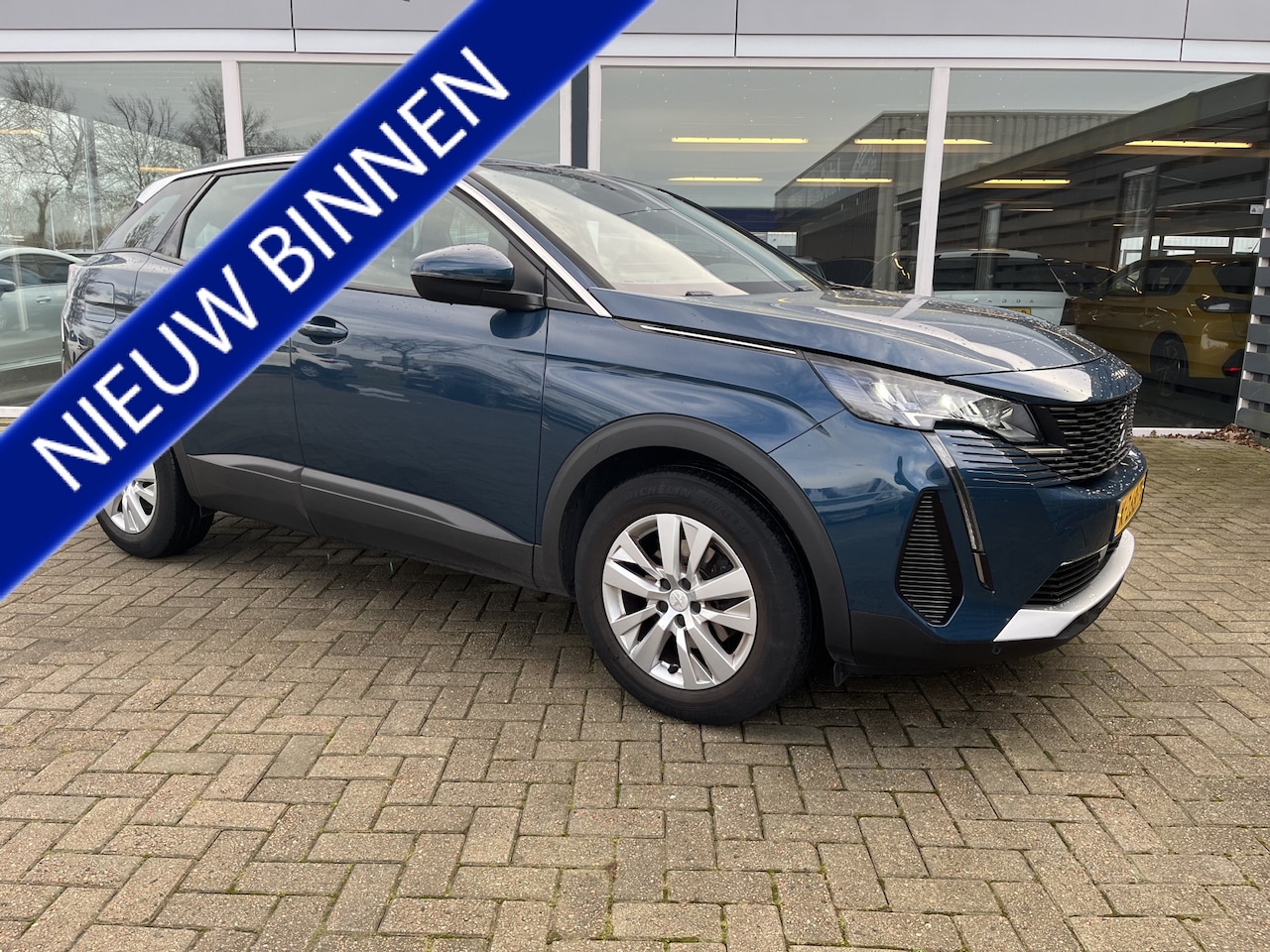 Peugeot 3008 - 1.2 PureTech Blue Lease Active 1.2 PureTech Blue Lease Active - AutoWereld.nl