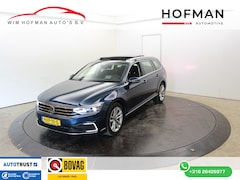 Volkswagen Passat Variant - GTE Head-up Disp Pano 360°Cam eLTrekh+aKlep Memo-seats Dhoek Det