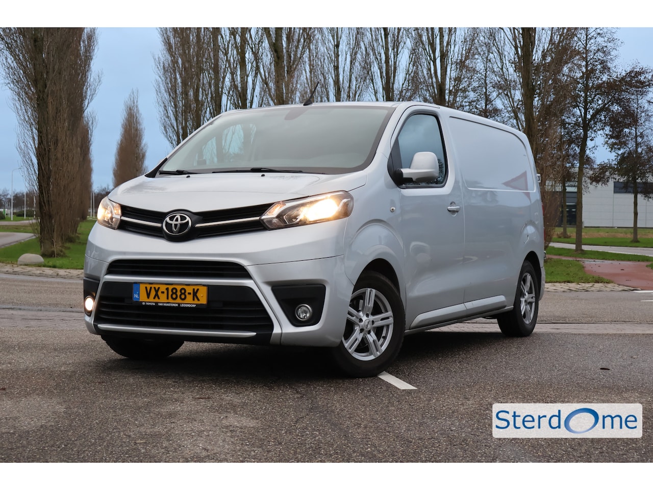 Toyota ProAce Worker - 1.6 D-4D Professional l Trekhaak l Camera l Airco l Audio l Navi l Marge Auto l - AutoWereld.nl