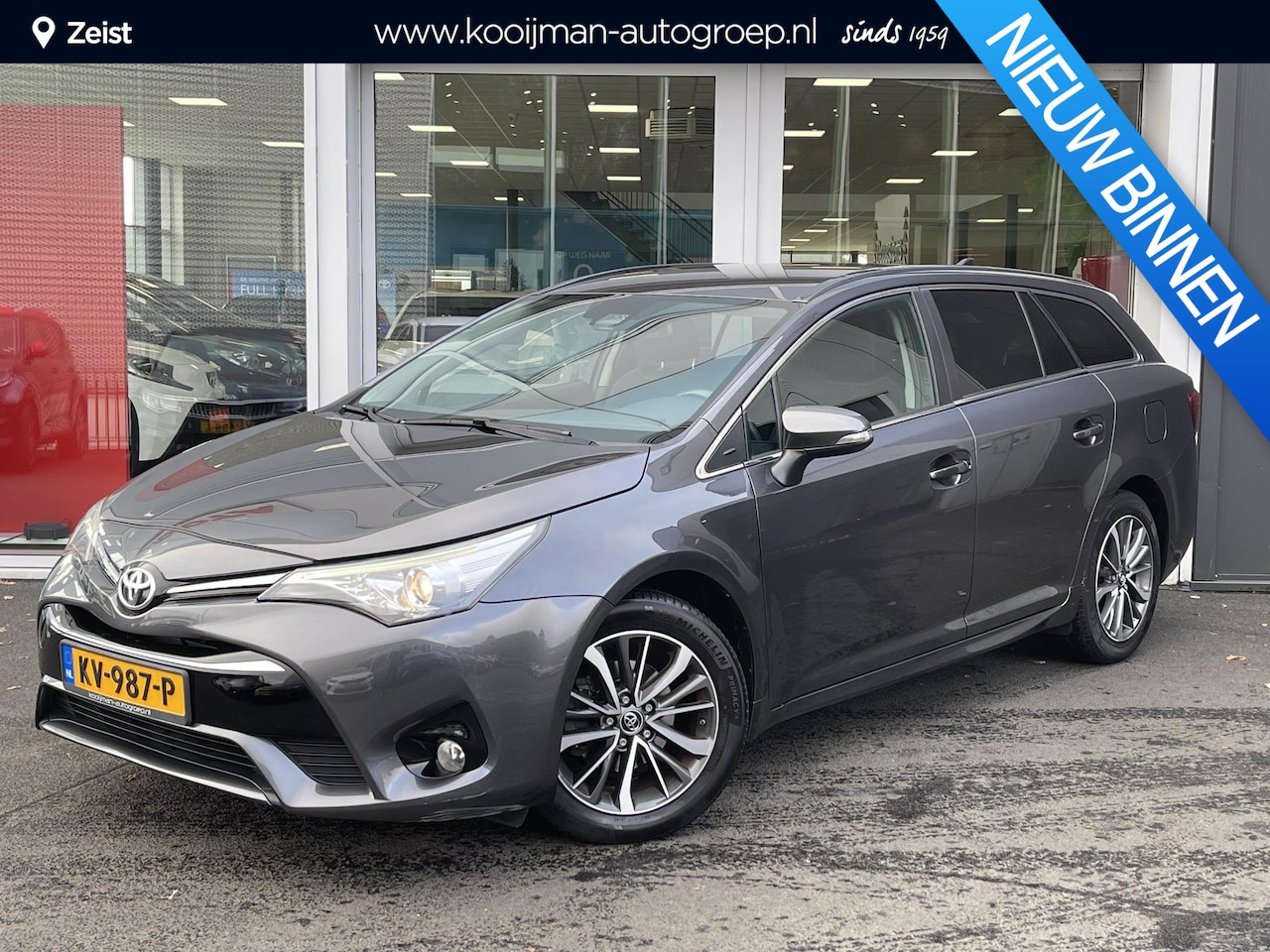Toyota Avensis Touring Sports - 1.8 VVT-i Business Pro 1.8 VVT-i Business Pro - AutoWereld.nl