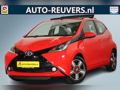 Toyota Aygo - 1.0 VVT-i x-wave / Opendak / Navigatie / Half leder / ECC