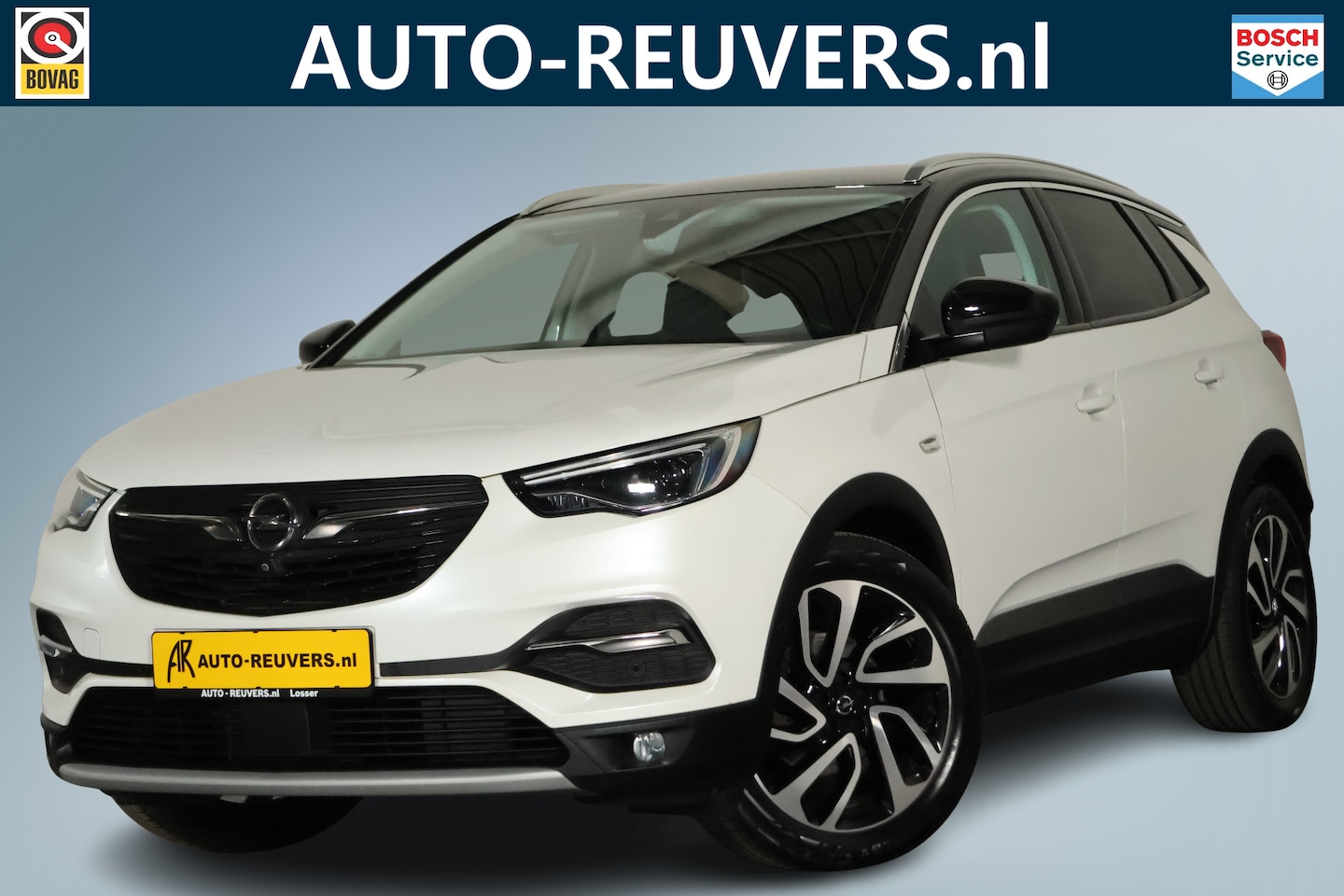 Opel Grandland X - 1.2 Turbo Innovation / LED / Leder / Navi / CarPlay / Camera - AutoWereld.nl