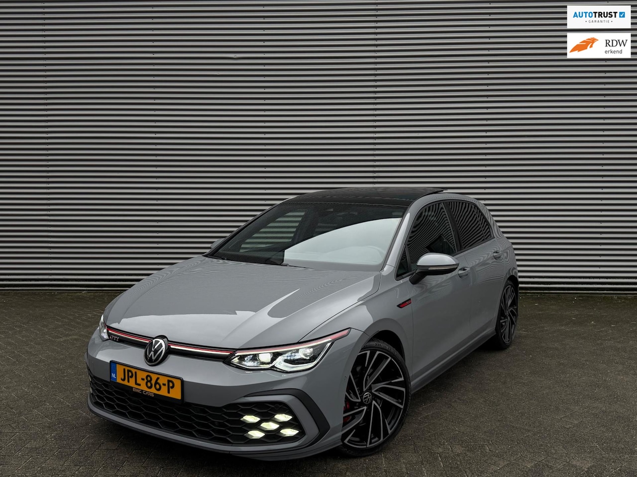 Volkswagen Golf - 2.0 TSI GTI PANO, 19 INCH, HARMAN KARDON, IQ LIGHT - AutoWereld.nl