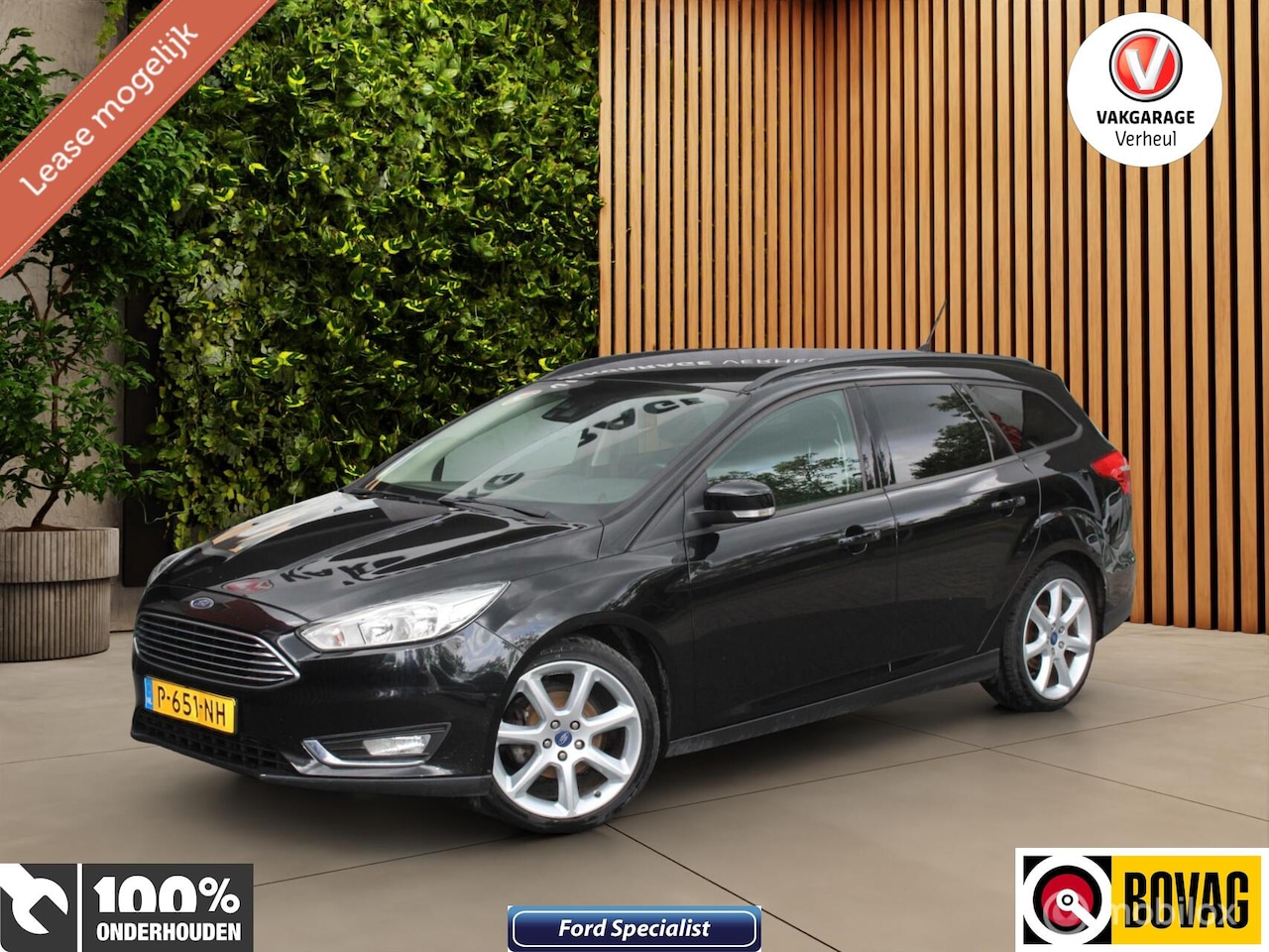 Ford Focus Wagon - 1.0 Titanium Edition|125Pk|Trekhaak|Navi - AutoWereld.nl
