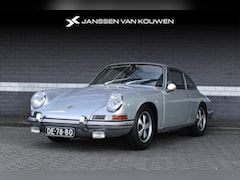 Porsche 911 - SWB 1966 / Fully restored / Matching numbers
