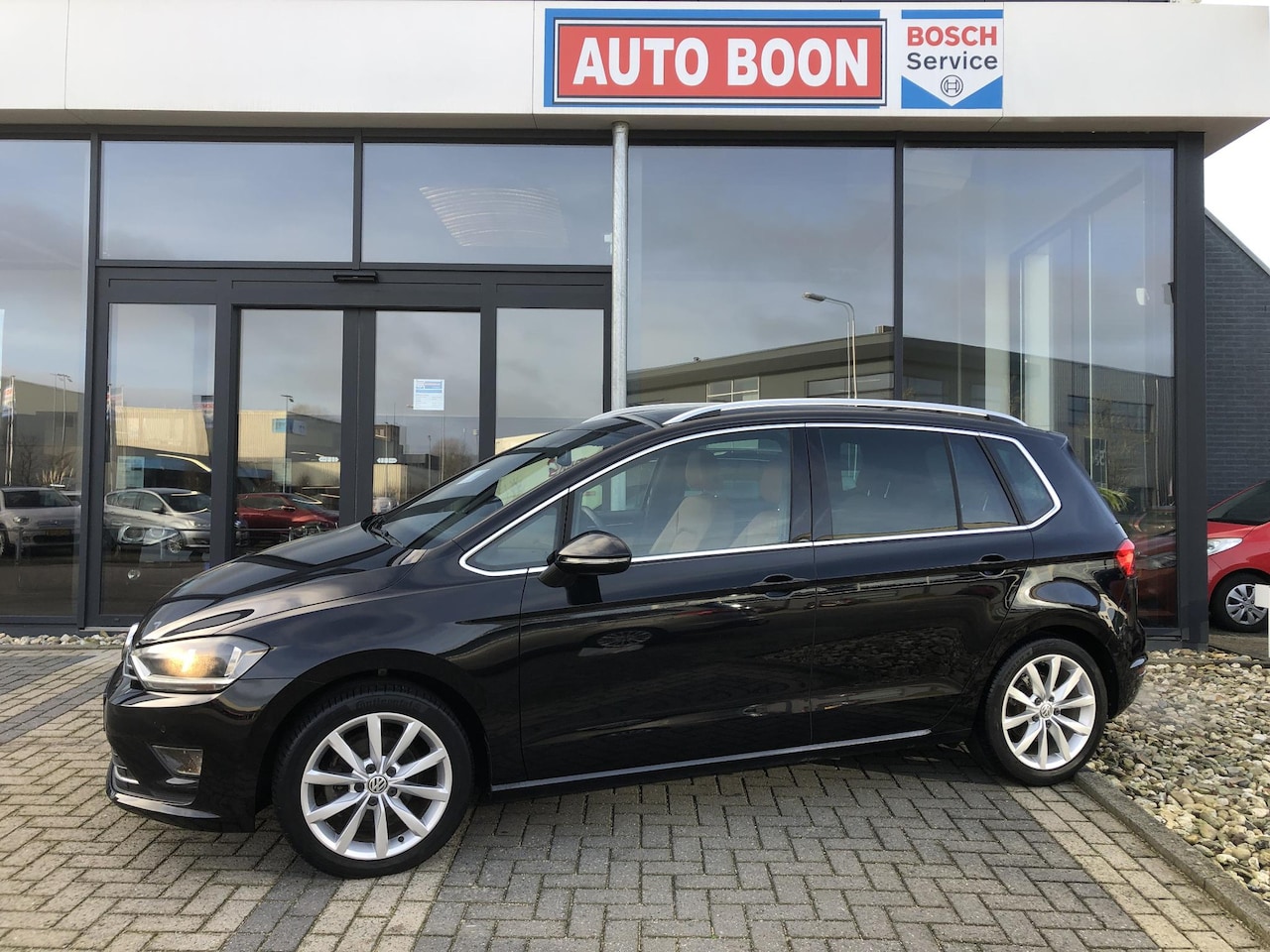 Volkswagen Golf Sportsvan - 1.2TSi 110PK : ALCANTRA/LEER-NAVI-PDC- TREKH.-NL AUTO/KM=NAP - AutoWereld.nl