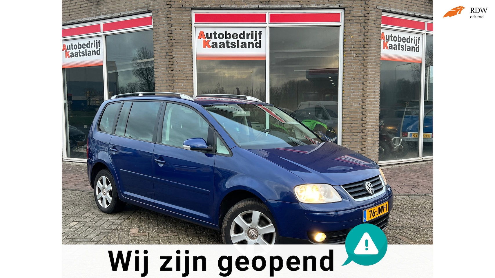 Volkswagen Touran - 2.0-16V FSI Trendline - 7 Persoons - Cruise - Airco - AutoWereld.nl