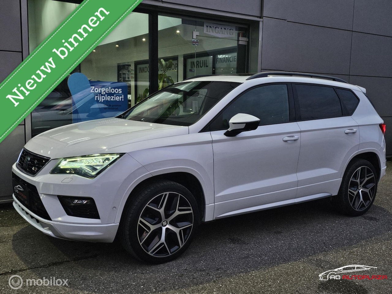 SEAT Ateca - 1.5 TSI FR DSG Panorama/360 camera/Keyless/Trekhaak - AutoWereld.nl