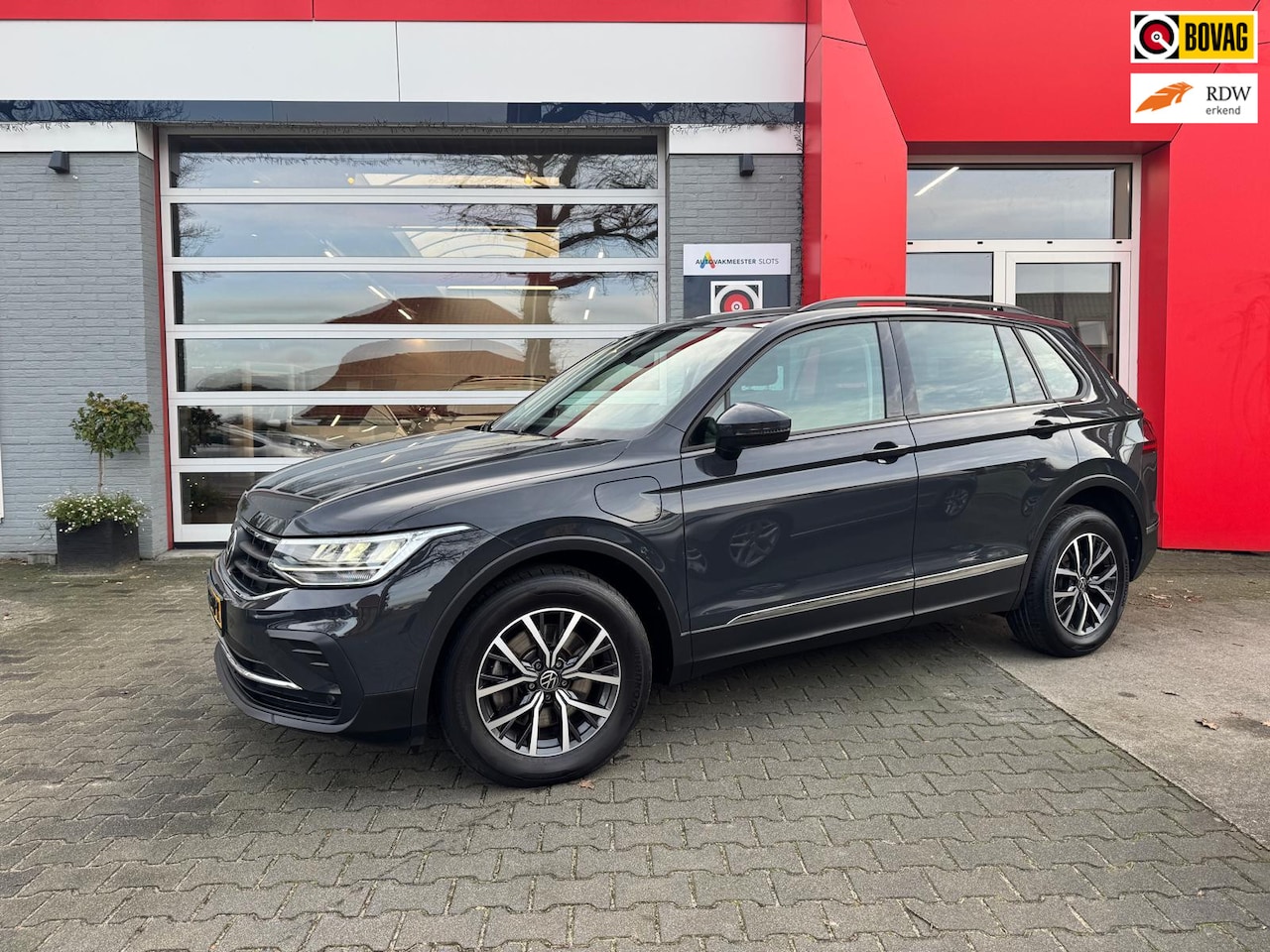 Volkswagen Tiguan - 1.4 TSI eHybrid Business+ - AutoWereld.nl