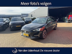 SEAT Leon Sportstourer - 1.5 eTSI 150pk FR Launch Edition DSG / Navigatie / Panoramadak / Stoel+Stuurverwarming