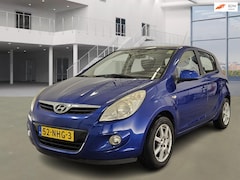 Hyundai i20 - 1.2i DynamicVersion PSENSOR TREKHAAK 2 X SLEUTELS