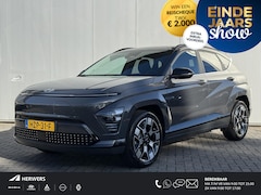 Hyundai Kona Electric - Comfort Smart 65.4 kWh / Navigatie / 19" Lm velgen / Elektrisch bedienbare achterklep / St