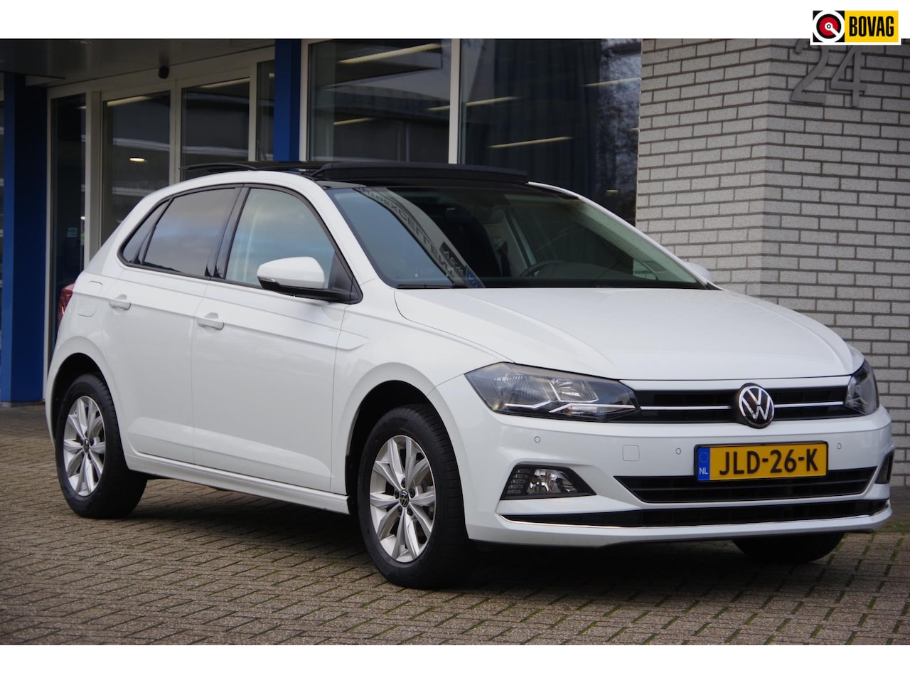 Volkswagen Polo - 1.0 TSI Panoramadak Stoelverwarming DAB - AutoWereld.nl