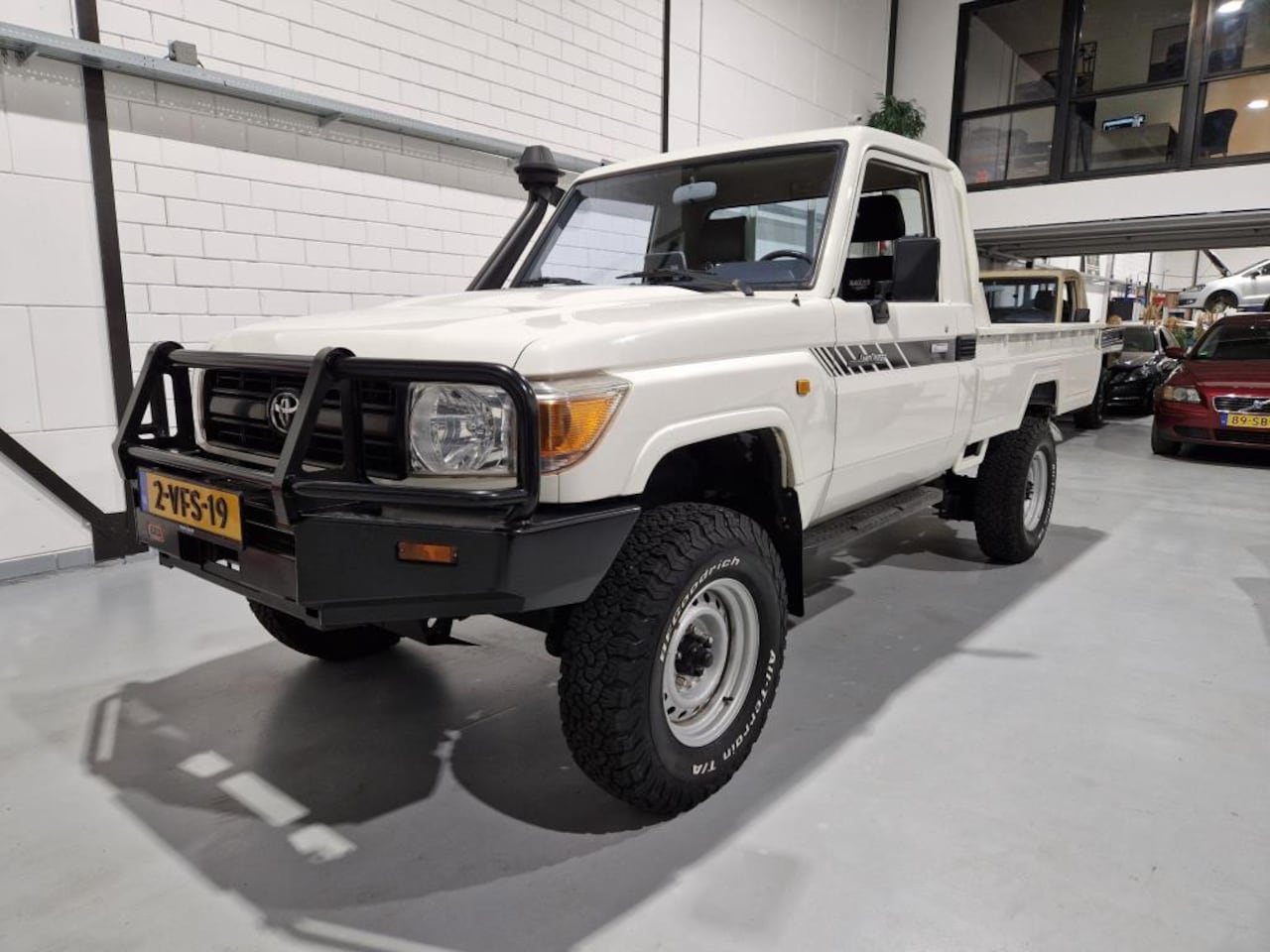Toyota Land Cruiser - LandCruiser HZJ 79 Zeer nette staat - AutoWereld.nl