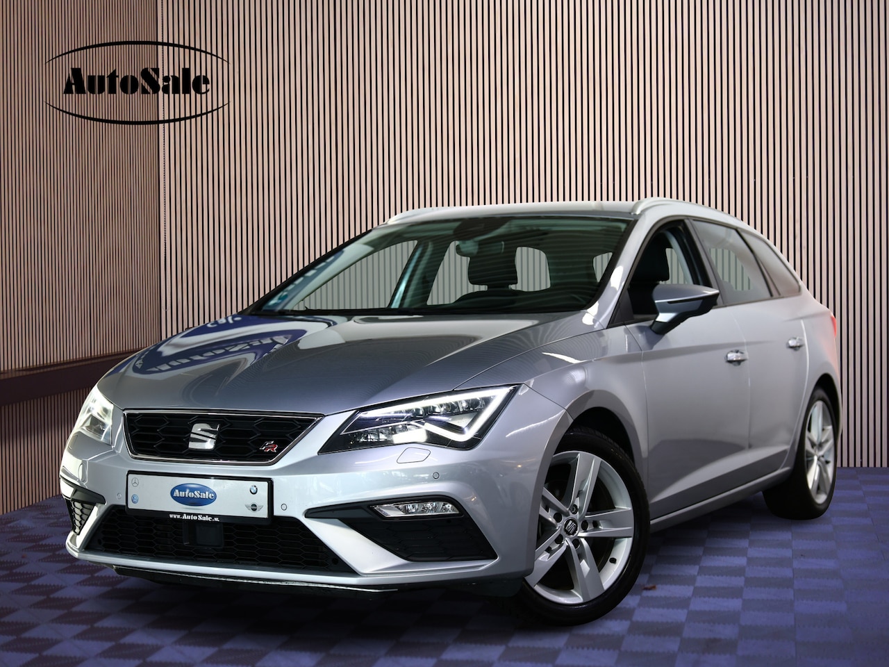 SEAT Leon ST - 1.4 EcoTSI FR DSG ACC SEATSOUND CARPLAY LEDER DAB '17 - AutoWereld.nl