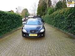SEAT Leon - 1.4 TSI Active Style let op zeer nette auto rijd en schakelt goed alleen de versnellings b