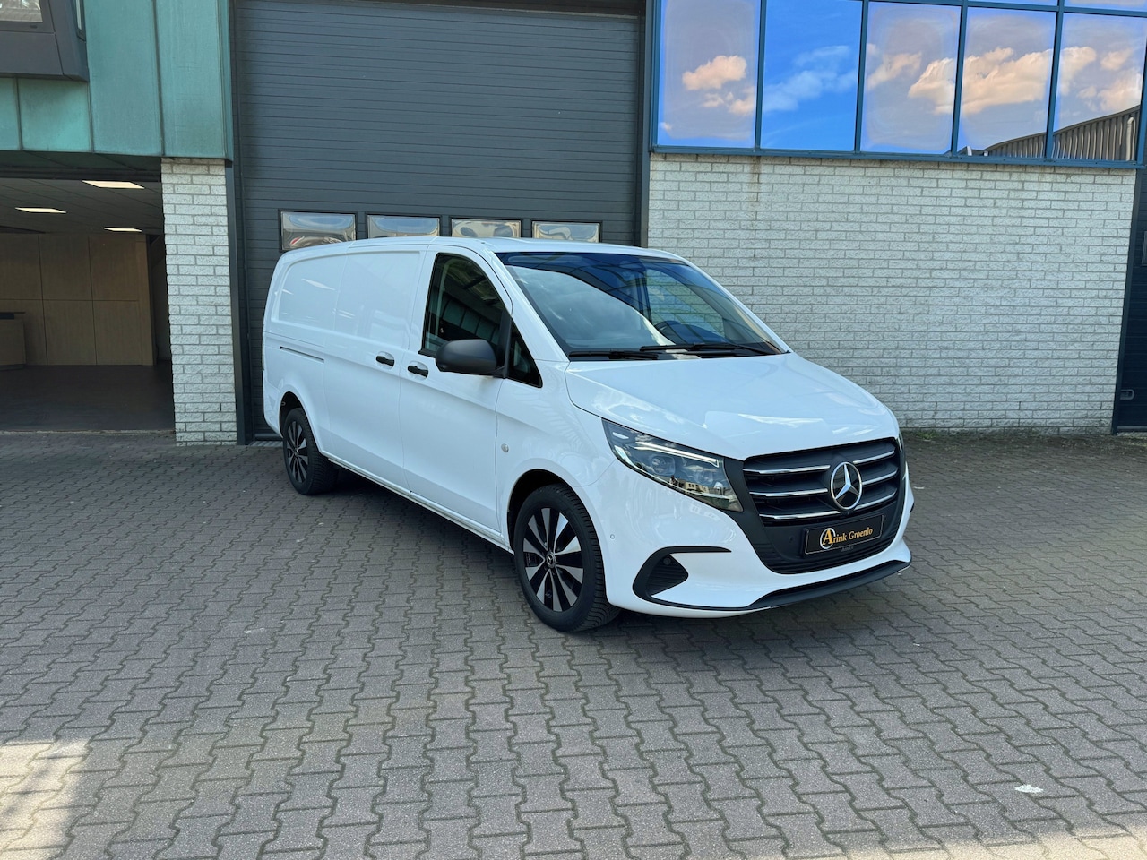 Mercedes-Benz Vito - 119 L3 Select 2x Schuifdeur Bpm vrij Multibeam Trekhaak 2.5T Stoel Stoel Deuren Leder 9G-T - AutoWereld.nl