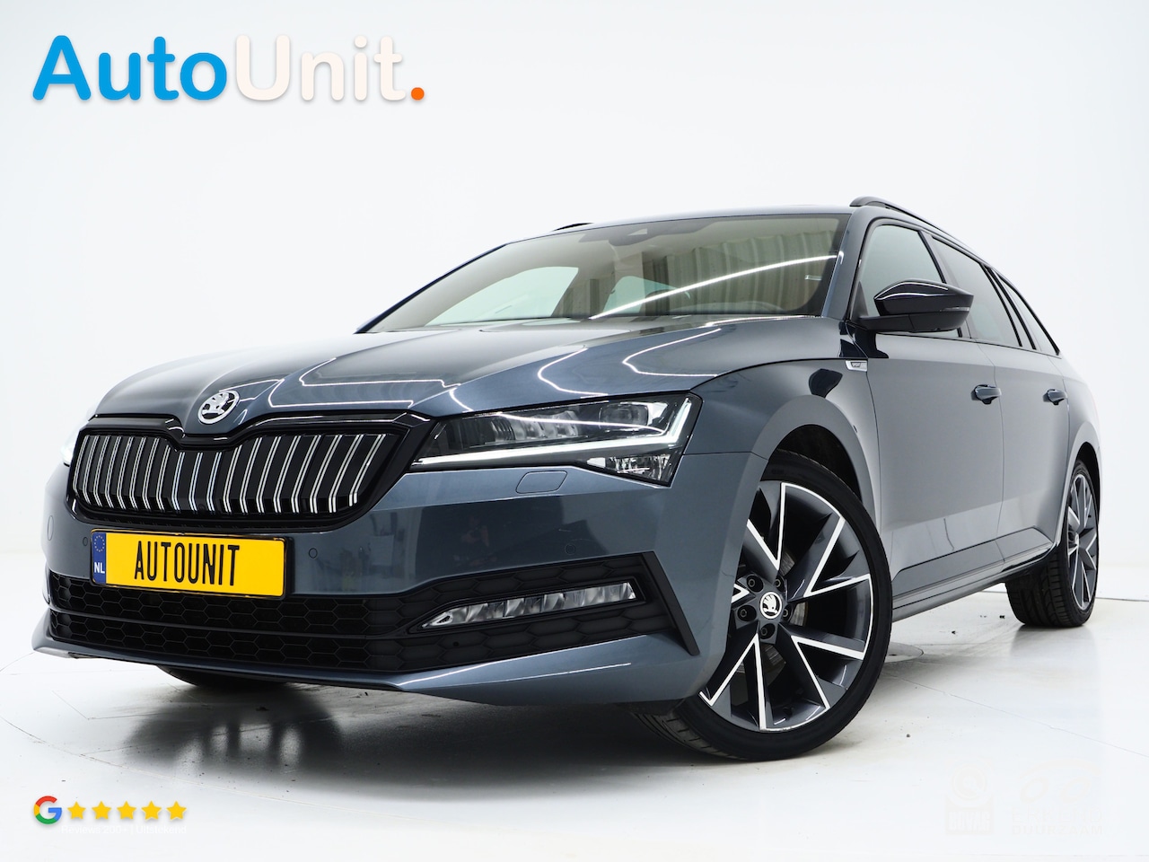 Skoda Superb Combi - 1.4 TSI iV Sportline | Panoramadak | Canton | Trekhaak | 360 | Keyless | Adaptive Cruise | - AutoWereld.nl