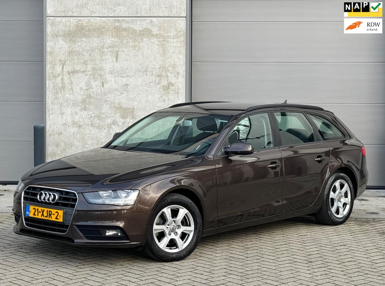 Audi A4 Avant - 1.8 TFSI 125KW AUTOMAAT 2012 Bruin TREKHAAK - AutoWereld.nl