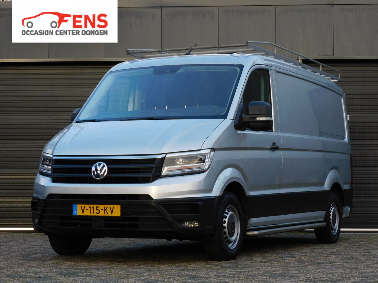 Volkswagen Crafter - 35 2.0 TDI L3H2 Highline 1e EIGENAAR! CARPLAY/ANDROID! ACHTERUITRIJ CAMERA! STUUR VERWARMI - AutoWereld.nl