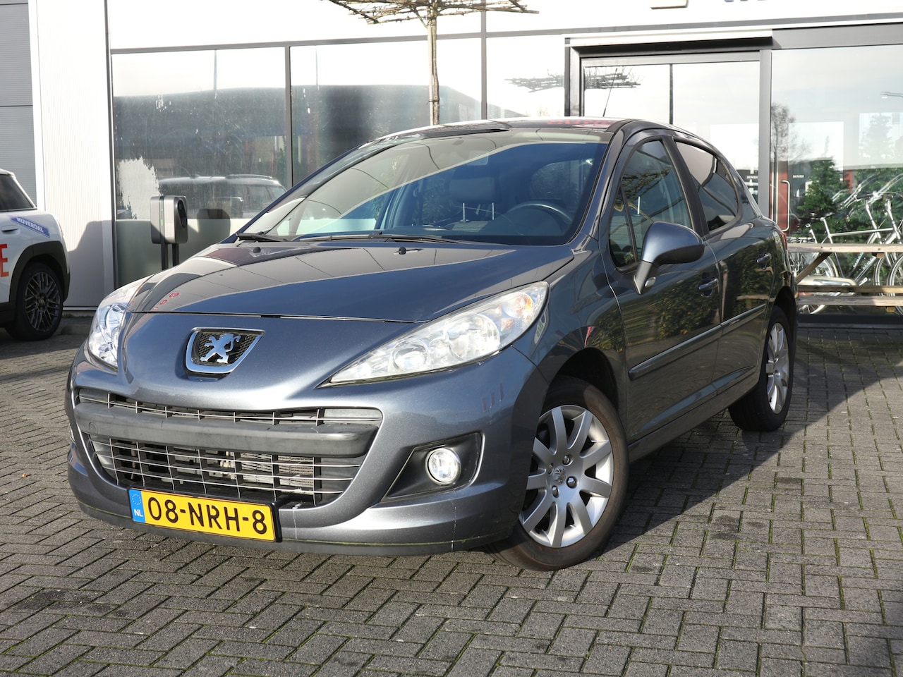 Peugeot 207 - 1.6 VTi Sportium AIRCO MEENEEMPRIJS NIEUWE APK - AutoWereld.nl