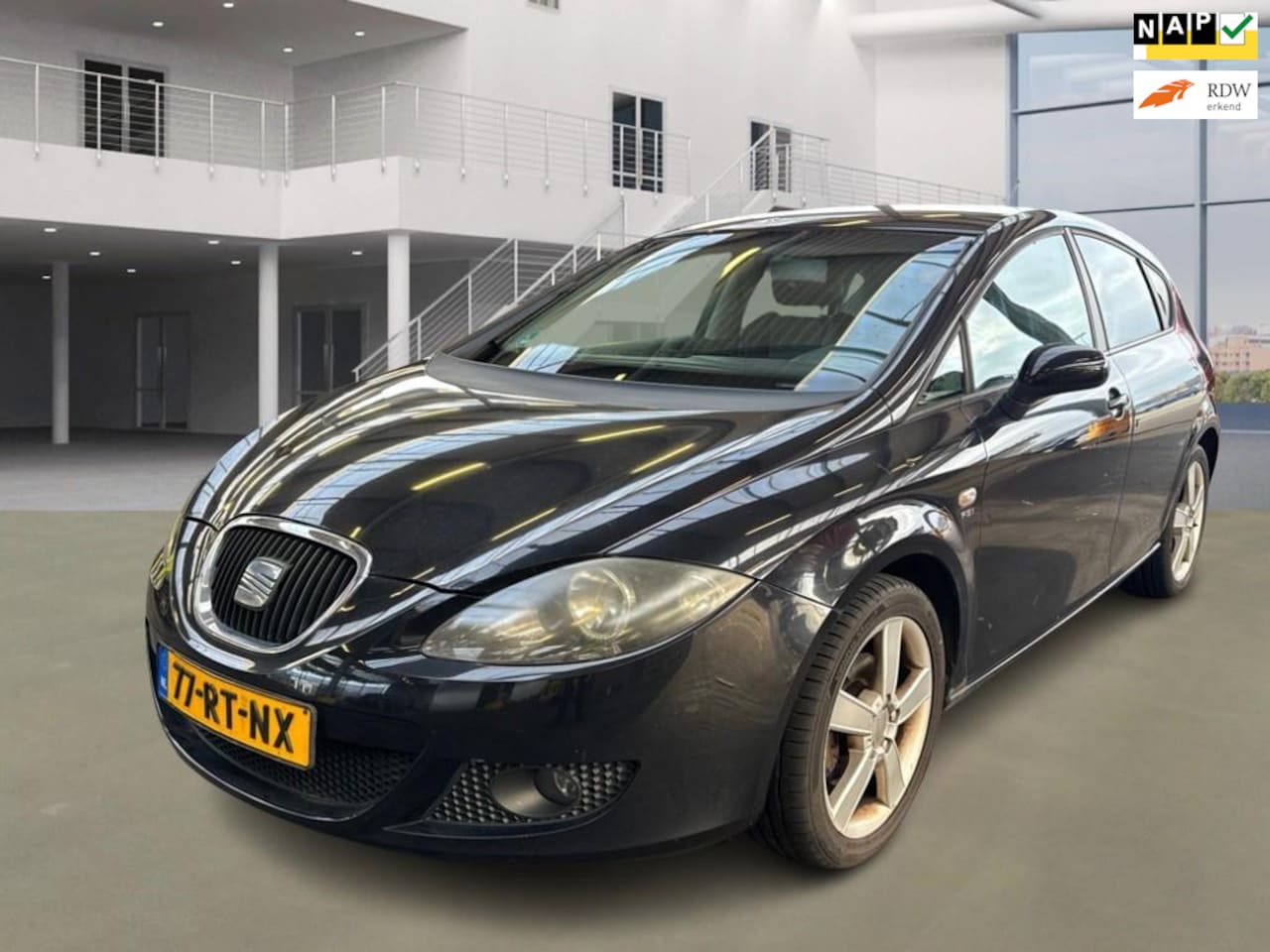 SEAT Leon - 2.0 FSI Stylance/AIRCO/APPLE CARPLAY/CRUISE/LEDER - AutoWereld.nl