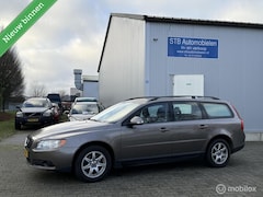Volvo V70 - 2.0 benzine, Navi, Verwarmde voorstoelen, Xenon
