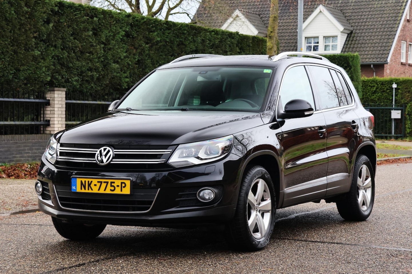 Volkswagen Tiguan - 1.4 TSI Sport&Style | NAVI | CLIMA | CRUISE | LED/XENON | TREKHAAK | TREKHAAK | ZEER MOOIE - AutoWereld.nl