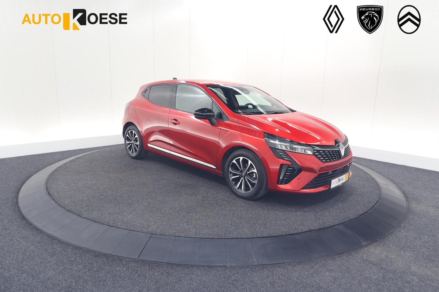 Renault Clio - TCe 90 GPF techno | 360 Camera | Adaptieve Cruise Control | Navigatie | 9.3 Inch Groot Sch - AutoWereld.nl