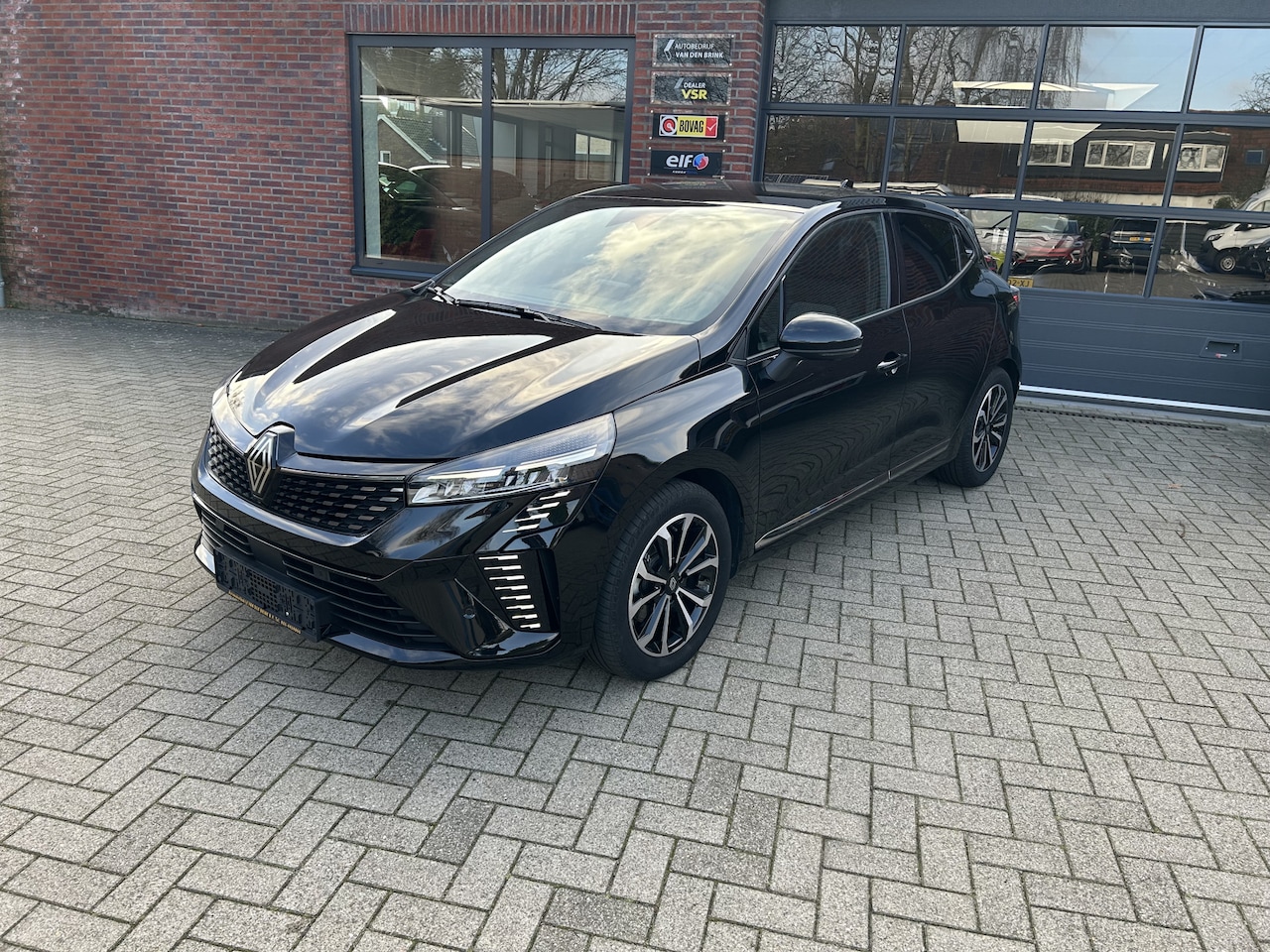 Renault Clio - 1.6 E-Tech Full Hybrid 145 techno 1.6 E-Tech Full Hybrid 145 techno - AutoWereld.nl