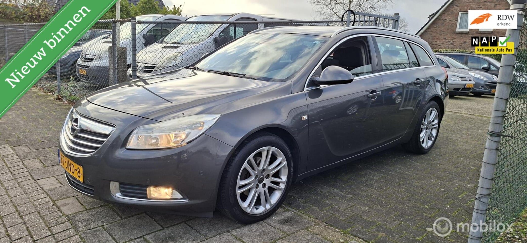 Opel Insignia Sports Tourer - navigatie clima 1.8 Edition - AutoWereld.nl