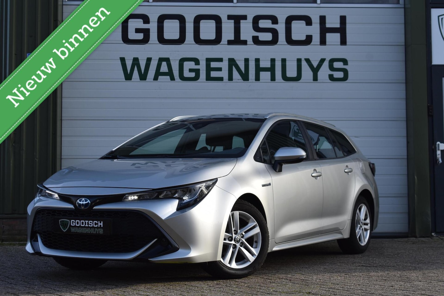 Toyota Corolla Touring Sports - 1.8 Hybrid Business | Achteruitrijcamera | Carplay | - AutoWereld.nl
