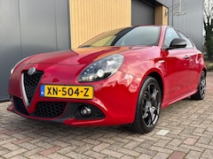 Alfa Romeo Giulietta - 1.4 Turbo 170pk Sprint | Trekhaak | Stoelverwarming | Cruise | Clima | Navi |