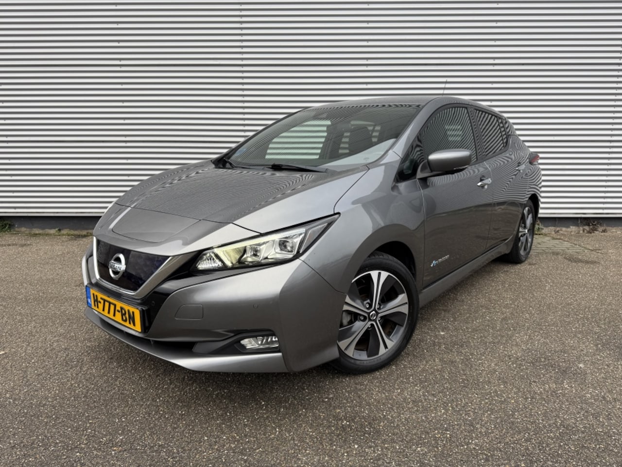 Nissan LEAF - Tekna 40 kWh BTW auto Leer Bose 360 camera Carplay - AutoWereld.nl