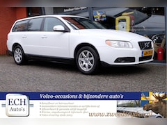 Volvo V70 - 2.0 145 pk Limited Edition, Leer, Trekhaak