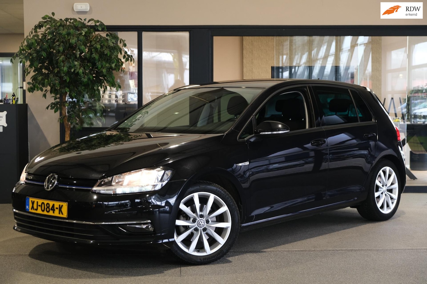 Volkswagen Golf - 1.5 TSI Highline 131PK Navi Viritual ACC PDC - AutoWereld.nl