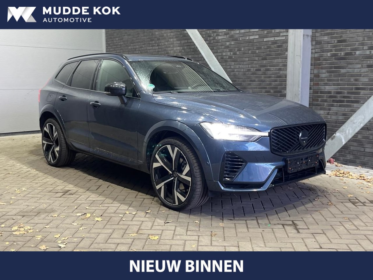 Volvo XC60 - T6 Plug-in hybrid Ultra Black Edition | FACELIFT | Bowers&Wilkins | Luchtvering | Massage - AutoWereld.nl