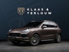 Porsche Cayenne - 3.0 S E-Hybrid / Panoramadak / Elektrisch uitklapbare trekhaak