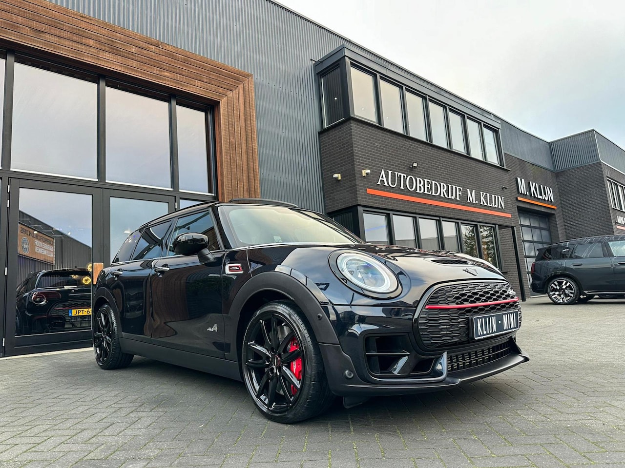MINI Clubman - Mini 2.0 JCW ALL4 John Cooper Works F1 aut 306pk/Pano/Hk/Camera/Btw/Vol - AutoWereld.nl
