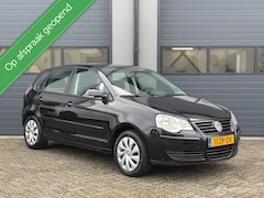 Volkswagen Polo - 1.4-16V Comfortline 5 DRS/BWJ 2008