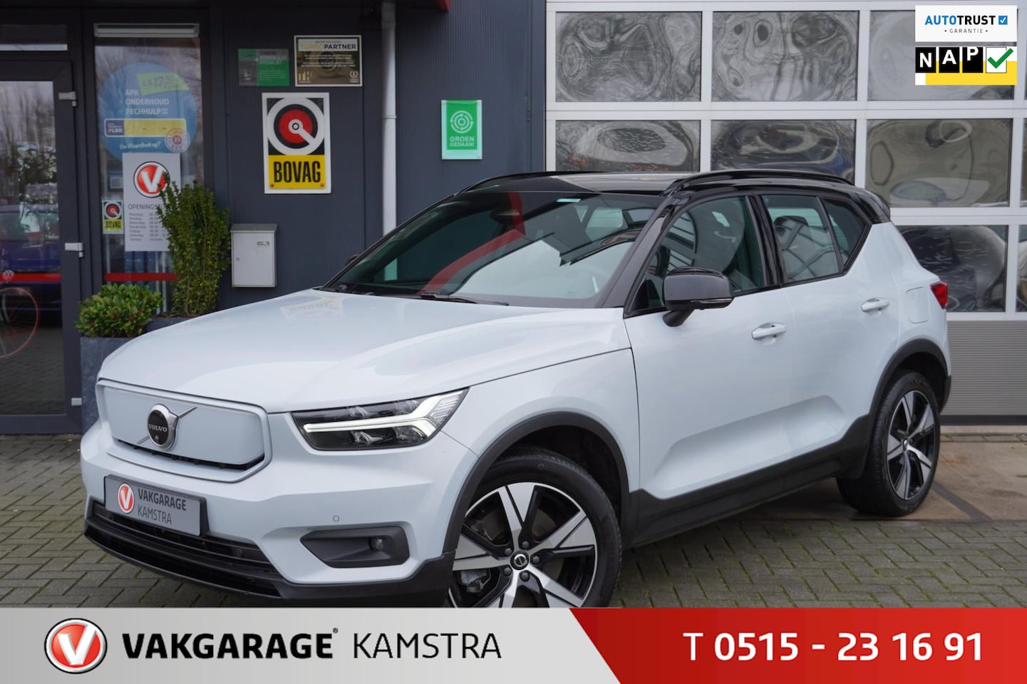 Volvo XC40 - Recharge P8 AWD R-Design NAP 300KW Navi/Leder/H&K - AutoWereld.nl