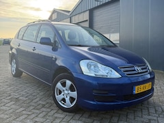 Toyota Avensis Verso - 2.0i Linea Luna 5p