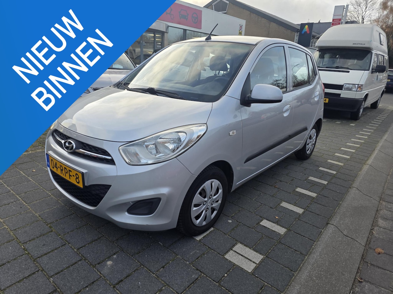 Hyundai i10 - 1.1 i-Drive Cool 5 deurs, airco, centrale vergrendeling, elektrische ramen - AutoWereld.nl