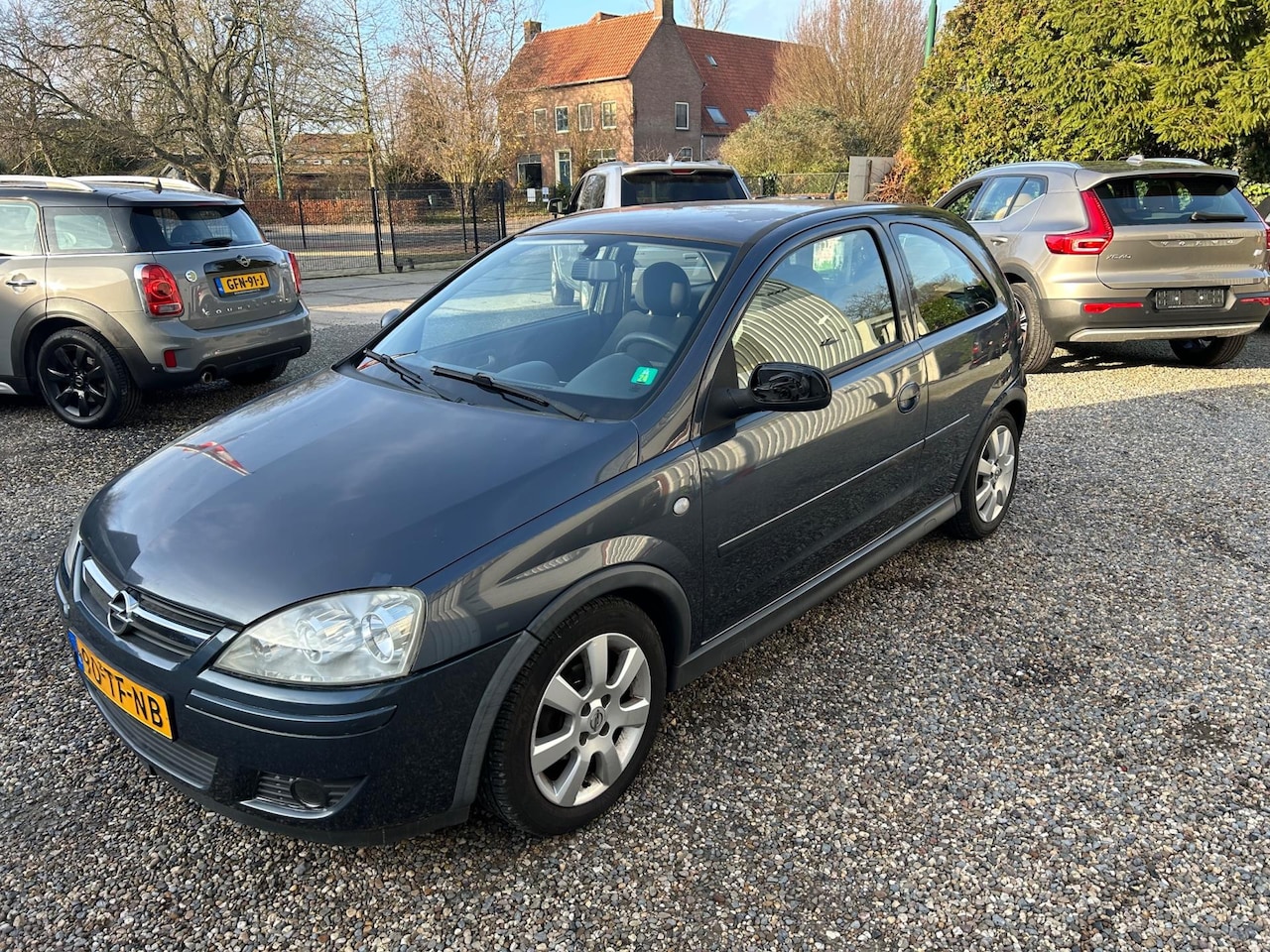 Opel Corsa - 1.2-16V Silverline Airco APK Automaat - AutoWereld.nl
