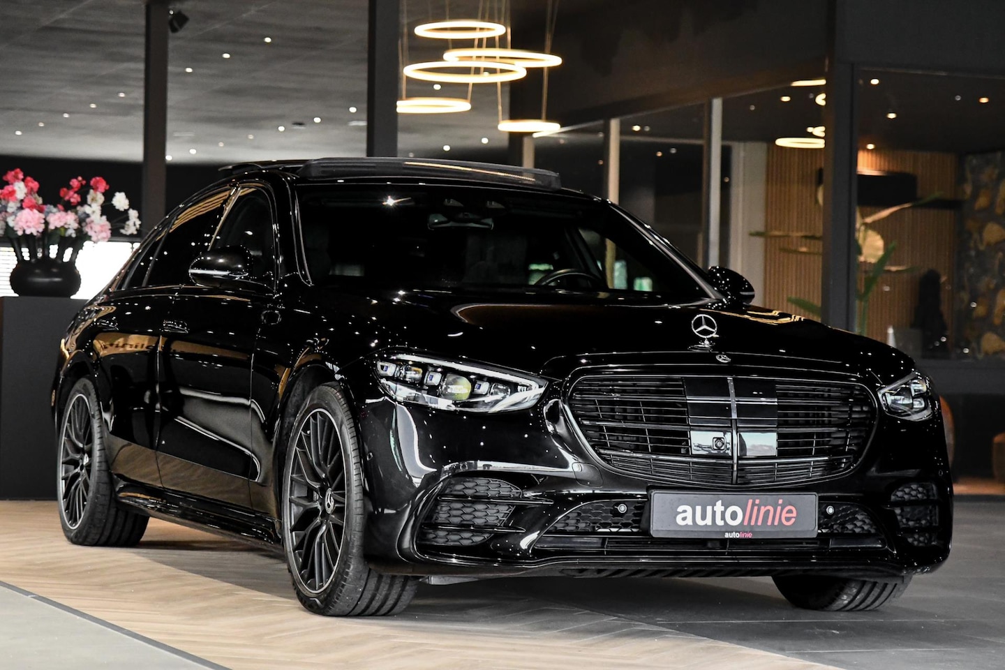 Mercedes-Benz S-klasse - 450 e AMG Line. Massage, 4W sturing, Nappaleder, Koeling, Pano, Softclose, HUD, 360, Burm, - AutoWereld.nl