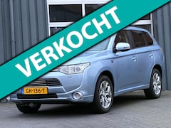 Mitsubishi Outlander - 2.0 PHEV Executive Edition Navigatie Camera Trekhaak