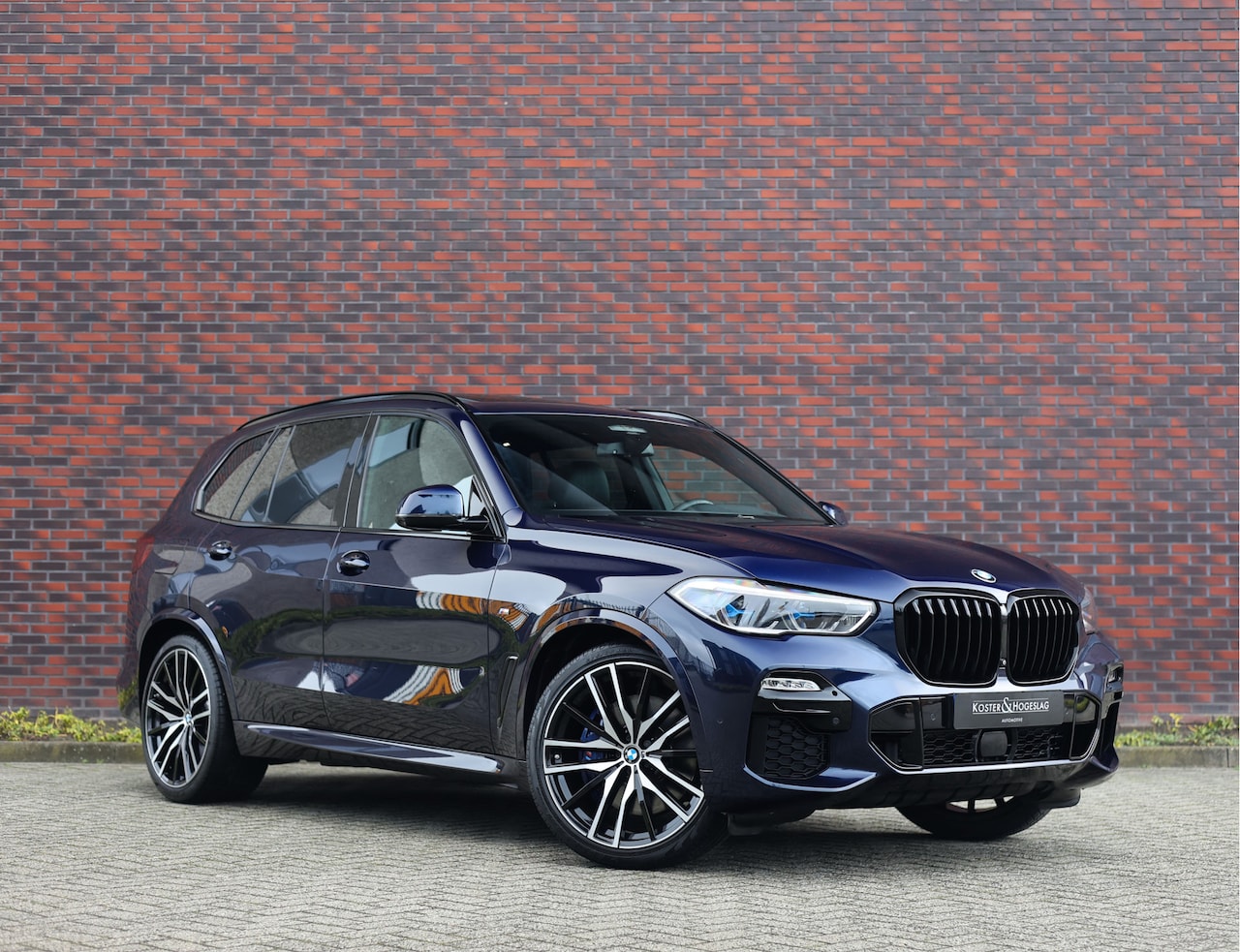 BMW X5 - 30d xDrive High Executive | Pano - HUD - Trekhaak - H&K - AutoWereld.nl