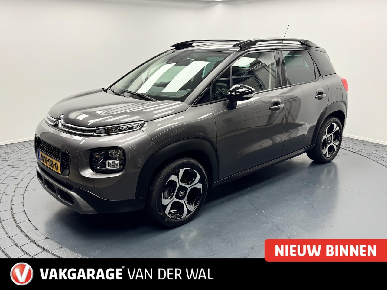 Citroën C3 Aircross - 1.2i 110PK Shine Navigatie-Cr.contr-Clima-Camera-Carplay-Parkeersensoren-Lm17''velgen - AutoWereld.nl