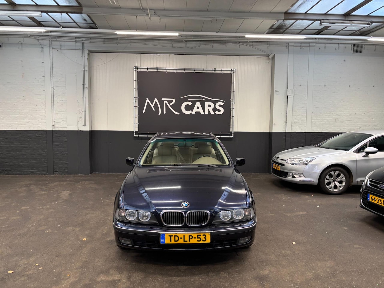 BMW 5-serie - 523i Executive Automaat/Leder/Airco - AutoWereld.nl