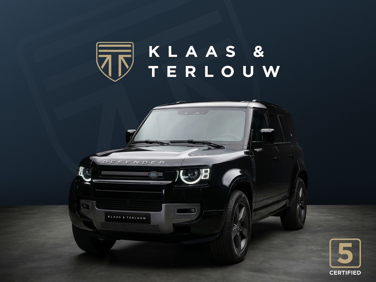 Land Rover Defender 110 - 2.0 P300e 110 X-Dynamic SE HNP € 110.990 / Elec Trekhaak / Cold Climate Pack / Schuifkante - AutoWereld.nl